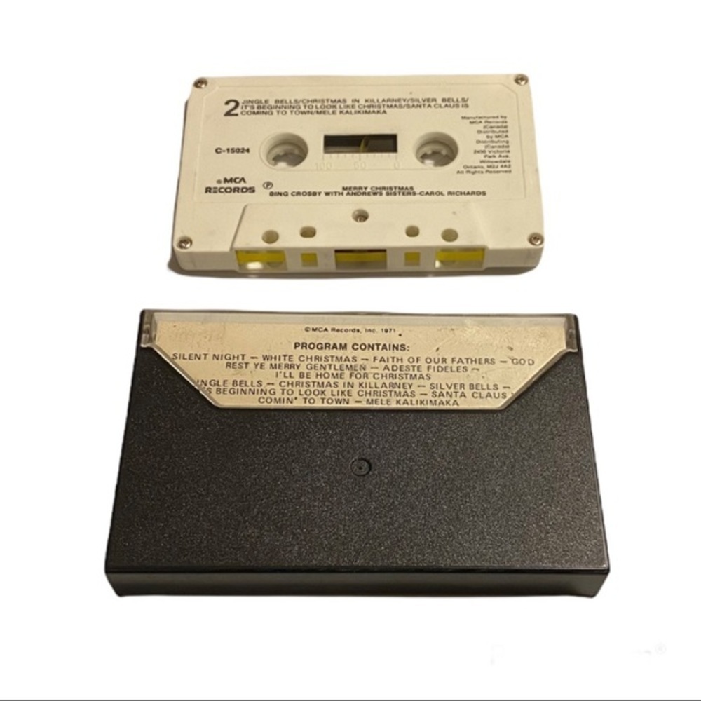 Bing Crosby Merry Christmas cassette - Picture 4 of 4